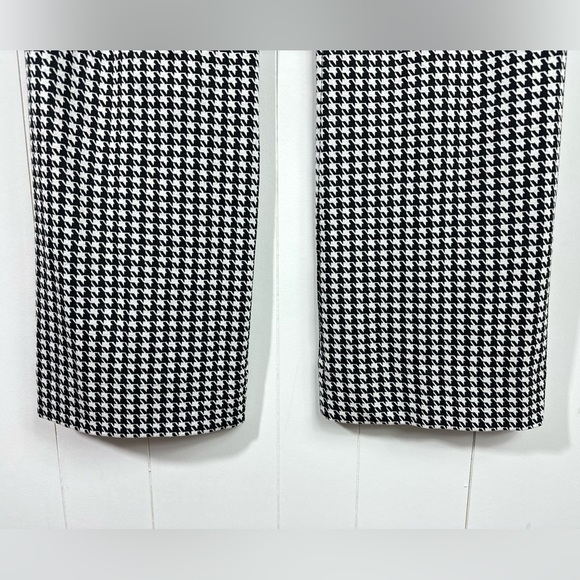 Cabi Style# 3921L Size 10 Black White Houndstooth Trouser Career Pants - Picture 7 of 13